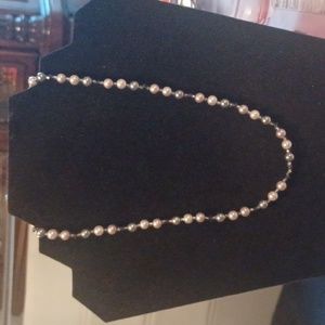 GENUINE  PEARL NECKLACE LIKE NEW, 6.3mm